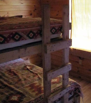 Cabin 4: Loon - bunk beds